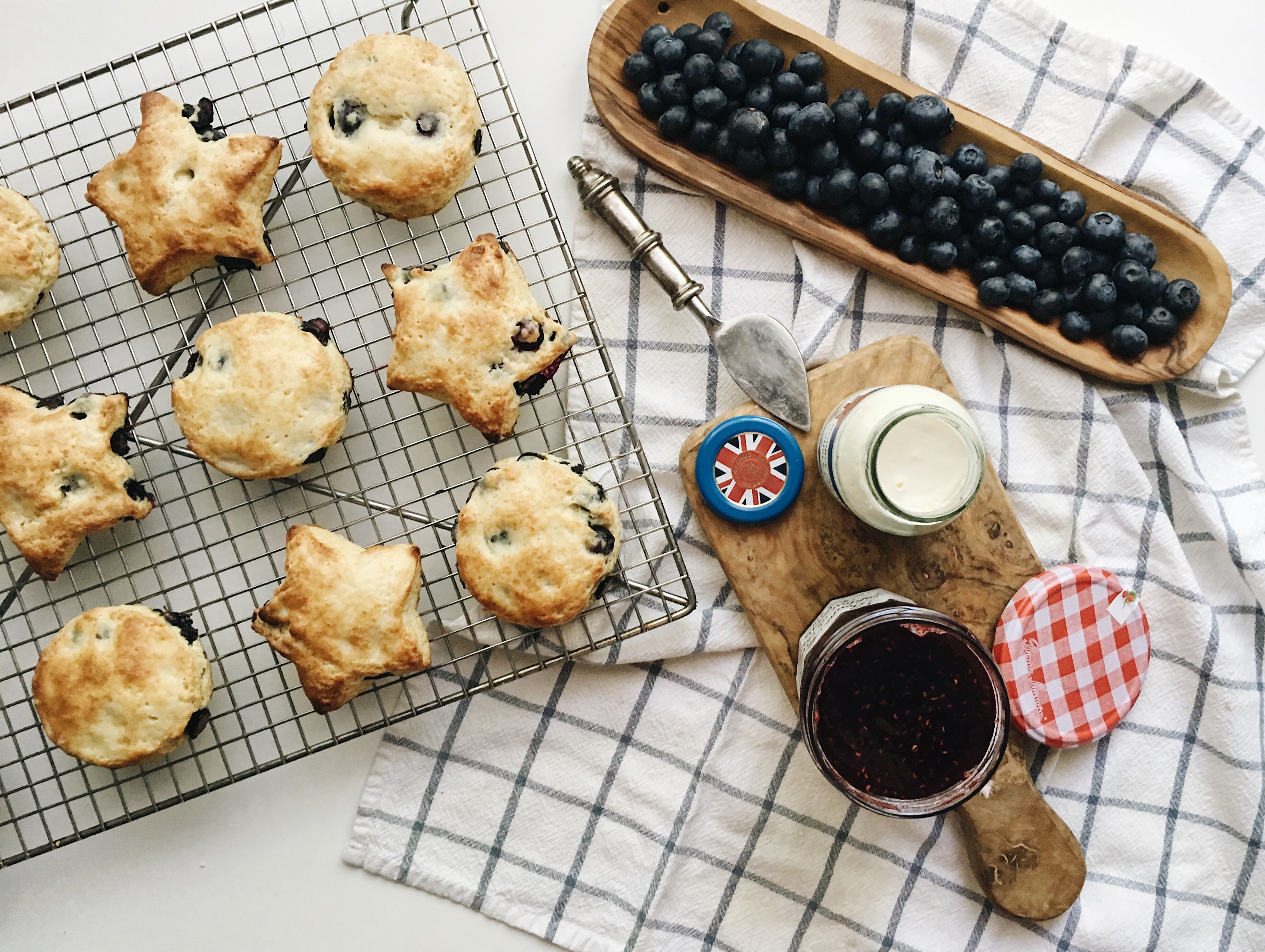 Fresh Blueberry Scones | Numpfer